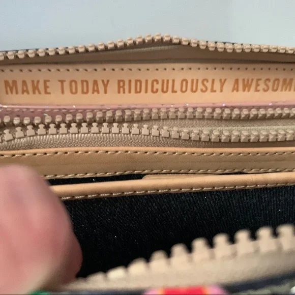 Consuela Colorful Skull Key Holder - Picture 5 of 13